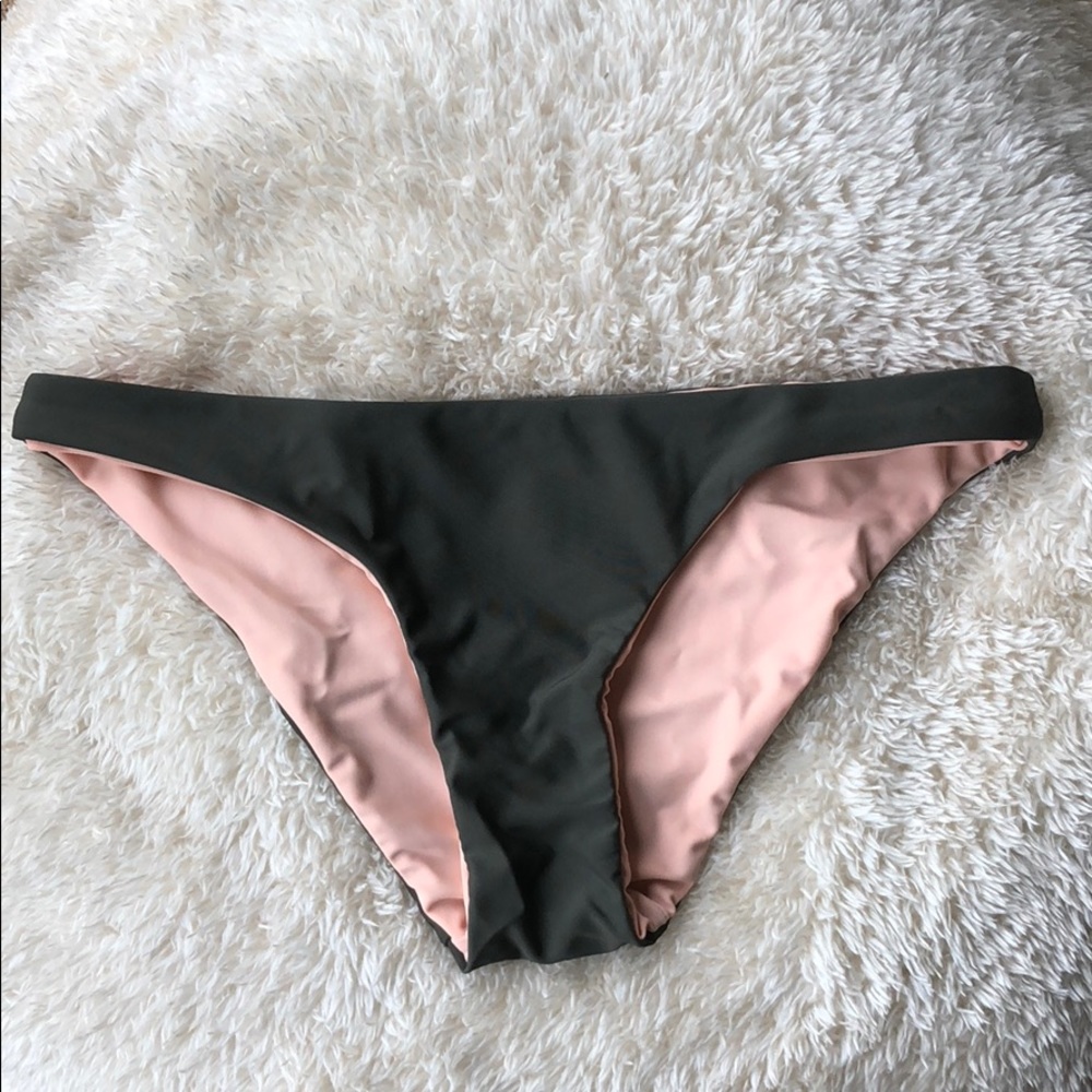 TILLYS Reversible Cheeky Bikini Bottoms Sz S/M